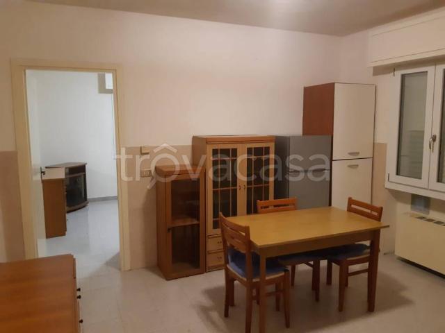 Appartamento in in affitto da privato a Montichiari via Trieste, 130, arredato, da privato, cucina abitabile TrovaCasa