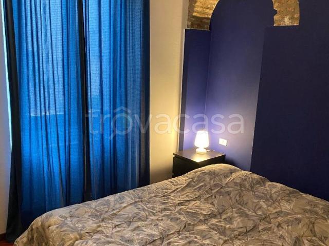 Appartamento in in affitto da privato a Monza via Gaetana Agnesi, 2, arredato, da privato, ascensore TrovaCasa