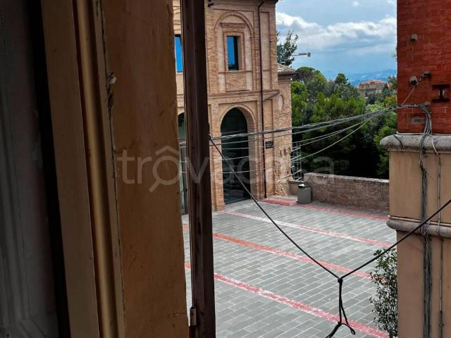 Appartamento in in affitto da privato a Macerata via Giuseppe e Bartolomeo Mozzi, 58, da privato, centrale, luminoso TrovaCasa
