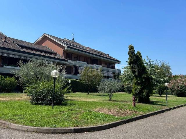 Appartamento in in affitto da privato a Magenta, giardino, da privato, ascensore TrovaCasa