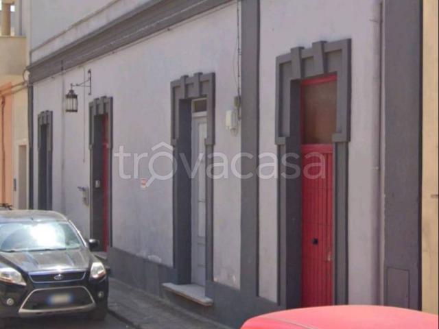 Appartamento in in affitto da privato a Manduria via Vitantonio Pizzolante, 48, da privato, centrale, angolo cottura TrovaCasa