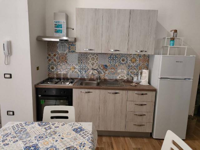 Appartamento in in affitto da privato a Maratea piazza Biagio Vitolo, da privato, centrale TrovaCasa