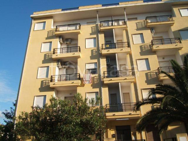 Appartamento in in affitto da privato a Marina di Gioiosa Ionica via Firenze, 1, da privato, ascensore, balcone TrovaCasa
