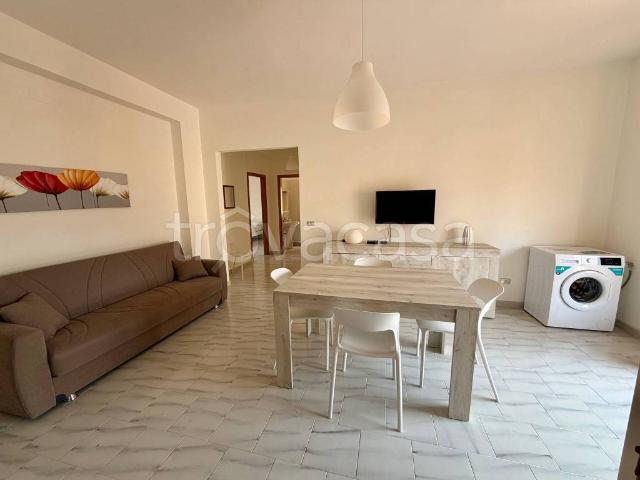 Appartamento in in affitto da privato a Melissa via Pontino, Snc, da privato, centrale, lavatrice TrovaCasa