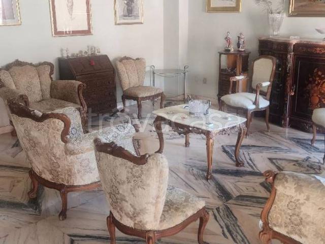 Appartamento in in affitto da privato a Melito di Porto Salvo via Nazionale, 72, da privato, buono stato TrovaCasa