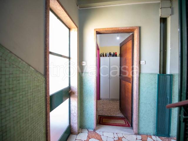 Appartamento in in affitto da privato a Milano alzaia Naviglio Pavese, 120, da privato, ascensore, teleriscaldamento TrovaCasa