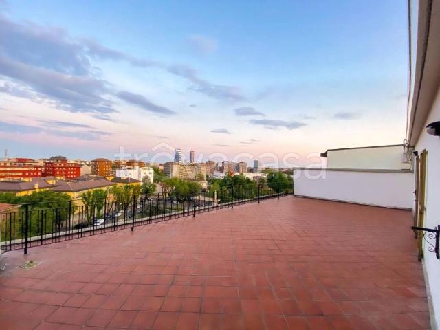 Appartamento in in affitto da privato a Milano piazzale Francesco Accursio, 12, terrazzo, da privato, ascensore TrovaCasa