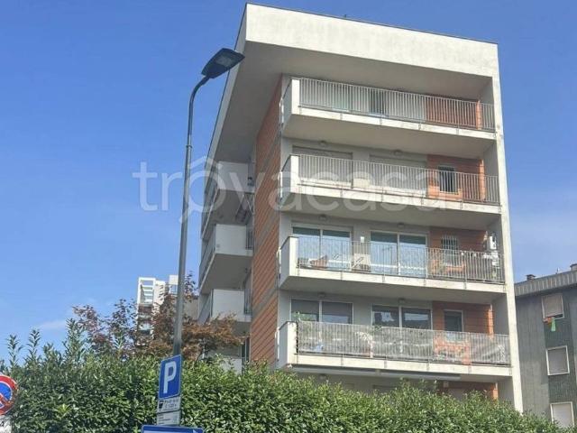Appartamento in in affitto da privato a Milano via Terracina, 1, arredato, da privato, riscaldamento autonomo TrovaCasa