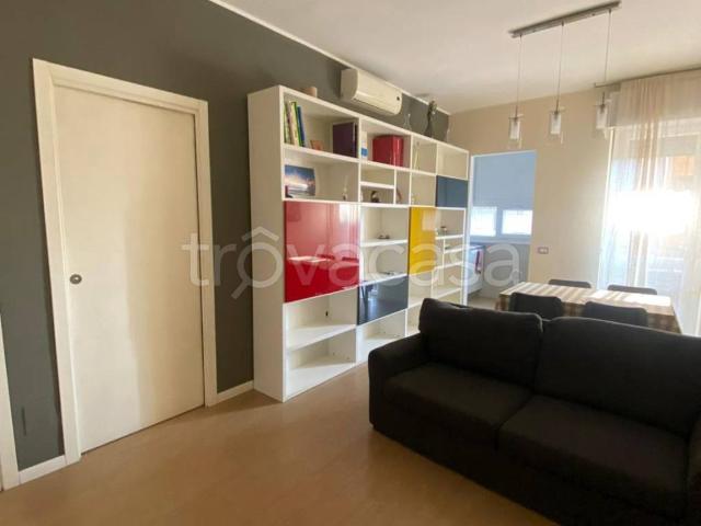 Appartamento in in affitto da privato a Milano via Valtellina, arredato, da privato, ascensore TrovaCasa