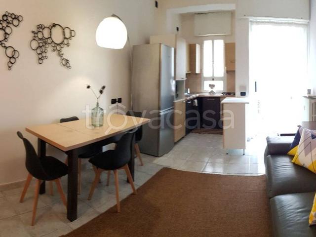 Appartamento in in affitto da privato a Milano via Val di Bondo, 10, arredato, da privato, doppia esposizione TrovaCasa