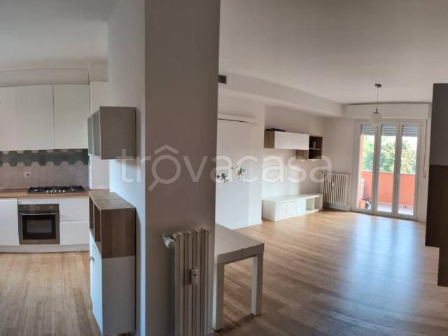 Appartamento in in affitto da privato a Milano via Valsesia, 50, giardino, box, da privato TrovaCasa
