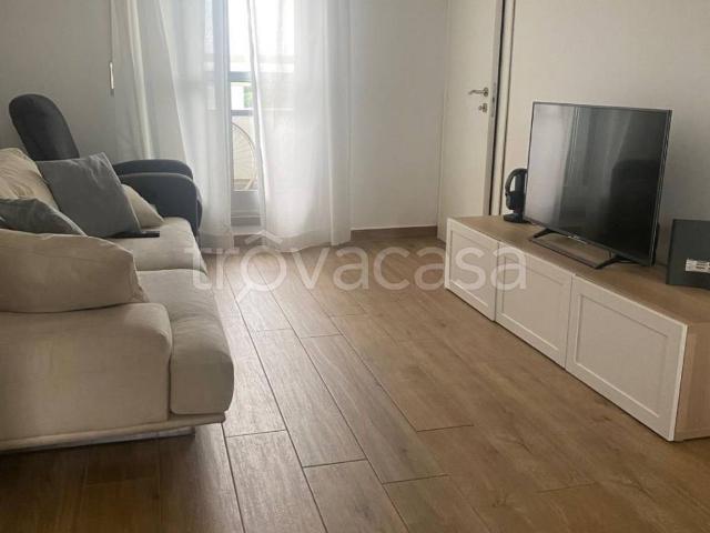 Appartamento in in affitto da privato a Milano via Agostino De Pretis, 1, da privato, doppia esposizione, riscaldamento centralizzato TrovaCasa