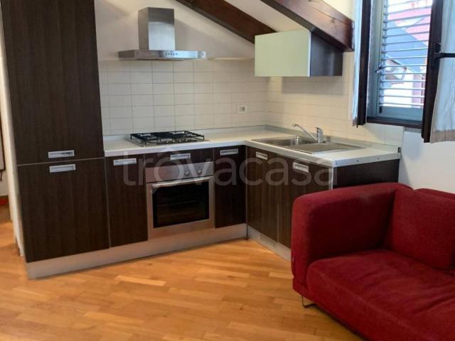 Appartamento in in affitto da privato a Milano via Arquà, 22, arredato, da privato, riscaldamento autonomo TrovaCasa