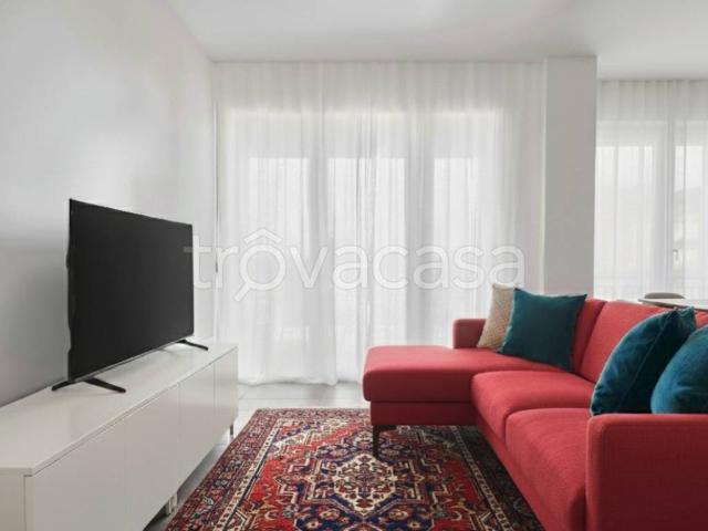 Appartamento in in affitto da privato a Milano via Bianca Ceva, da privato, balcone, cucina a vista TrovaCasa