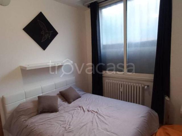 Appartamento in in affitto da privato a Milano via Biella, 22, da privato, lavatrice, frigorifero TrovaCasa