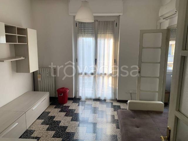 Appartamento in in affitto da privato a Milano via Cadibona, da privato, ristrutturato, angolo cottura TrovaCasa