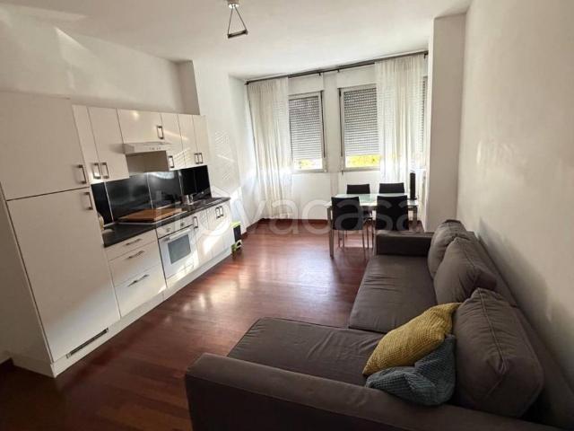 Appartamento in in affitto da privato a Milano via Castel Morrone, 1A, da privato, ascensore, doppia esposizione TrovaCasa