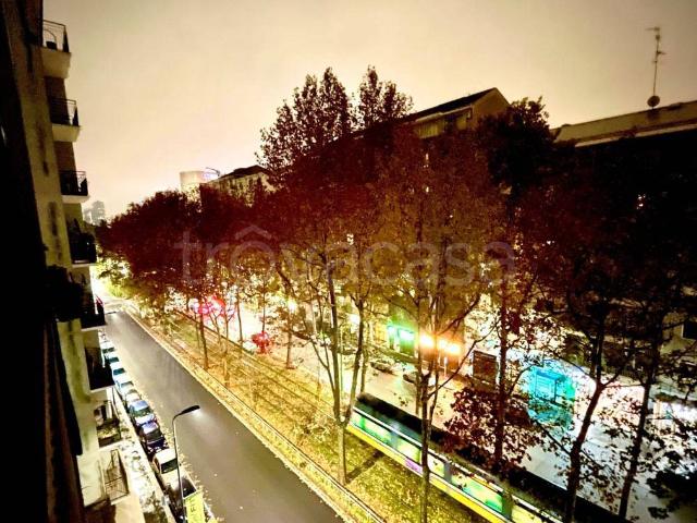 Appartamento in in affitto da privato a Milano via Cenisio, 10A, arredato, da privato, ascensore TrovaCasa