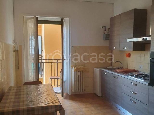 Appartamento in in affitto da privato a Milano via dei Grimani, 12, da privato, buono stato, lavatrice TrovaCasa