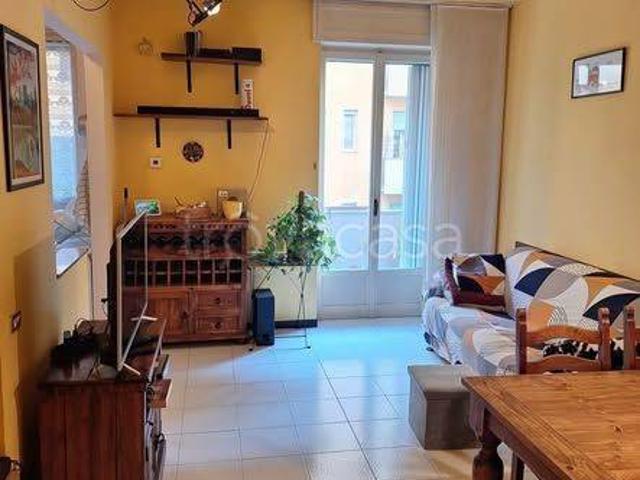Appartamento in in affitto da privato a Milano via Desenzano, 14, arredato, da privato, doppia esposizione TrovaCasa