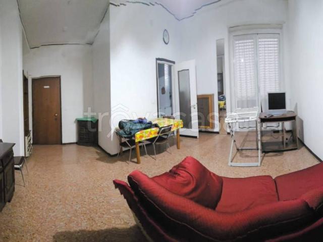Appartamento in in affitto da privato a Milano via Edolo, 15, da privato, doppia esposizione, libero subito TrovaCasa