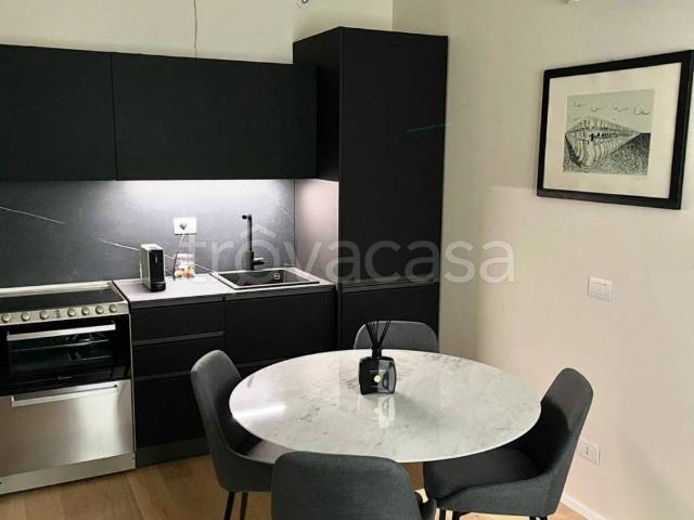 Appartamento in in affitto da privato a Milano via Francesco Caracciolo, 26, arredato, da privato, nuova costruzione TrovaCasa