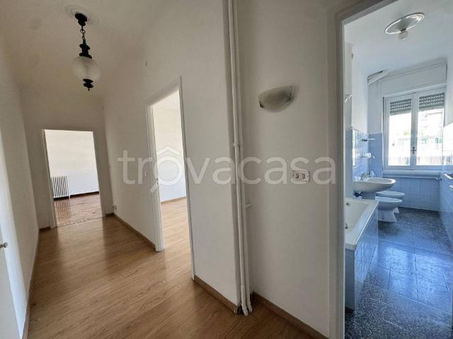 Appartamento in in affitto da privato a Milano via George Washington, 54, non arredato/vuoto, da privato, ascensore TrovaCasa