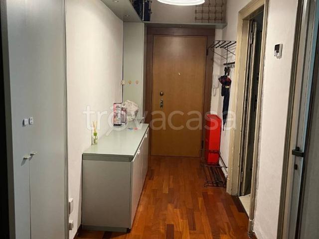 Appartamento in in affitto da privato a Milano via Gerolamo Tiraboschi, 6, da privato, riscaldamento autonomo, ascensore TrovaCasa