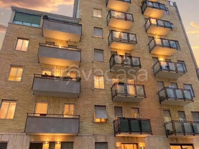 Appartamento in in affitto da privato a Milano via Giacinto Bruzzesi, 2, arredato, da privato, doppia esposizione TrovaCasa