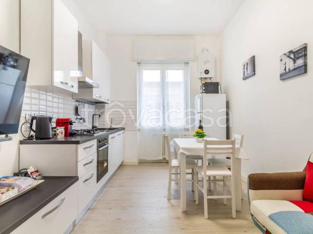 Appartamento in in affitto da privato a Milano via Giuseppe Taccioli, 18, da privato, lavastoviglie, lavanderia TrovaCasa