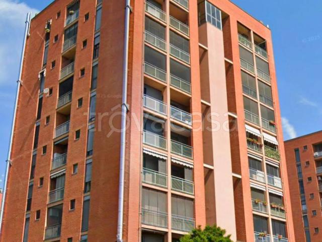 Appartamento in in affitto da privato a Milano via Giuseppe De Finetti, 4, da privato, luminoso, balcone TrovaCasa