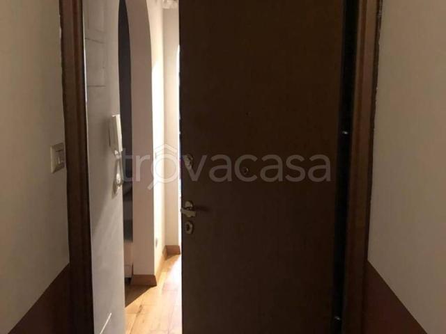 Appartamento in in affitto da privato a Milano via Giuseppe Sirtori, 14, arredato, da privato, travi a vista TrovaCasa