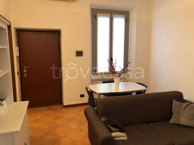 Appartamento in in affitto da privato a Milano via Lazzaro Papi, 5, da privato, luminoso, angolo cottura TrovaCasa