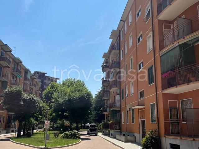 Appartamento in in affitto da privato a Milano via Lorenteggio, 209, arredato, giardino, da privato TrovaCasa