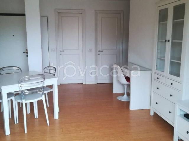 Appartamento in in affitto da privato a Milano via Luca Ghini, 4, posto auto, da privato, balcone TrovaCasa