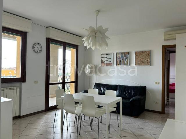 Appartamento in in affitto da privato a Milano via Luigi Cirenei, 5, giardino, da privato, esposto a sud TrovaCasa