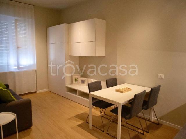 Appartamento in in affitto da privato a Milano via Marco Greppi, 4, da privato, ristrutturato, vicinanze negozi TrovaCasa