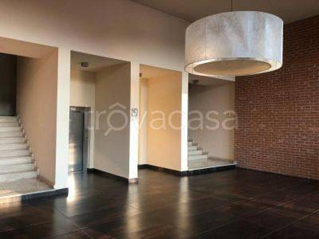 Appartamento in in affitto da privato a Milano via Mecenate, 84, box, da privato, ascensore TrovaCasa