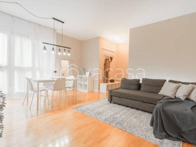 Appartamento in in affitto da privato a Milano via Pietro Custodi, 3, da privato, ascensore, centrale TrovaCasa
