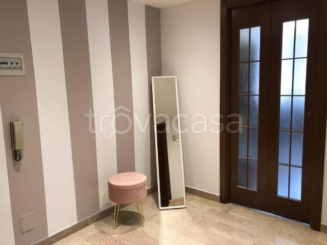 Appartamento in in affitto da privato a Milano via Punta Licosa, da privato, aria condizionata, luminoso TrovaCasa