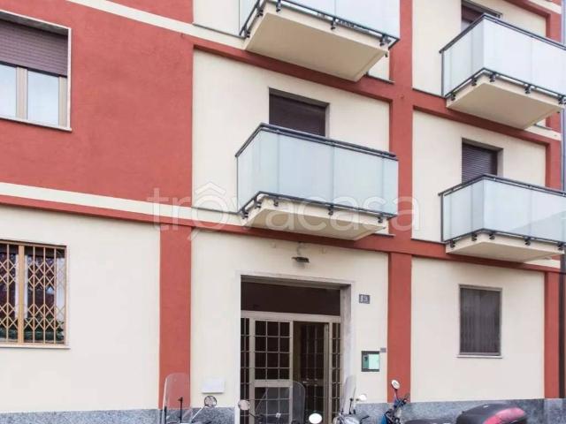 Appartamento in in affitto da privato a Milano via Rutilia, 19, da privato, doppia esposizione, riscaldamento centralizzato TrovaCasa