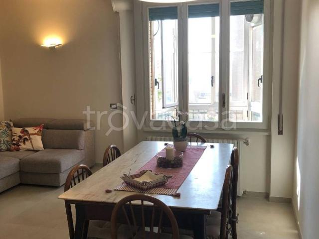Appartamento in in affitto da privato a Milano via Sant'Abbondio, 32, arredato, da privato, ascensore TrovaCasa