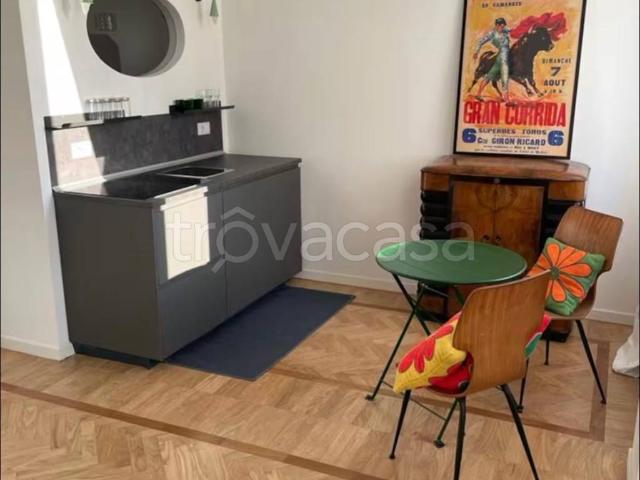 Appartamento in in affitto da privato a Milano viale Abruzzi, 93, da privato, ristrutturato, lavatrice TrovaCasa