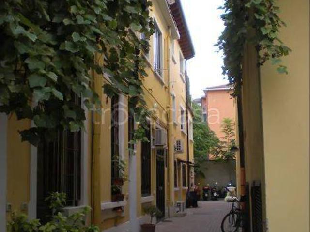Appartamento in in affitto da privato a Milano viale Giovanni da Cermenate, 7, arredato, da privato, vicinanze negozi TrovaCasa