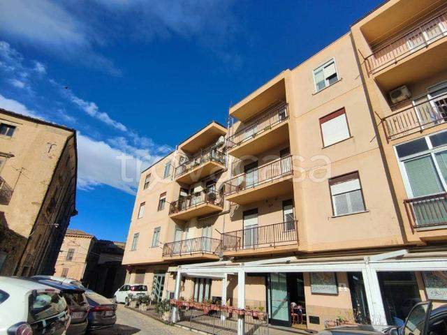 Appartamento in in affitto da privato a Mistretta via Primavera, 14, da privato, centrale, luminoso TrovaCasa