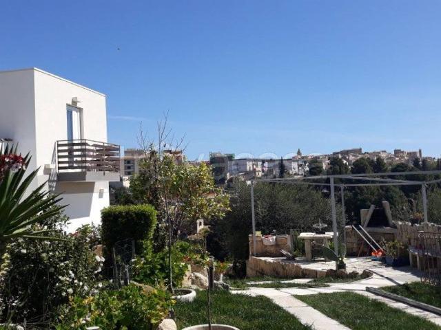 Appartamento in in affitto da privato a Noto vico Mariano di Lorenzo, o, giardino, posto auto, terrazzo TrovaCasa