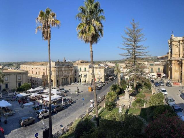 Appartamento in in affitto da privato a Noto corso Vittorio Emanuele, 64, da privato, ristrutturato, lavanderia TrovaCasa