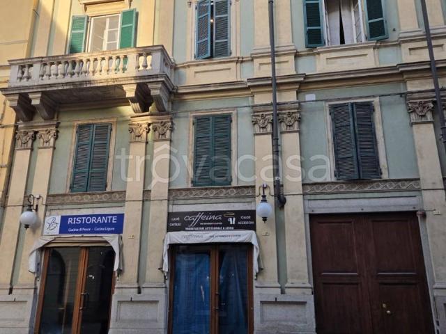 Appartamento in in affitto da privato a Novara corso Camillo Benso di Cavour, 12, da privato, ascensore, doppia esposizione TrovaCasa
