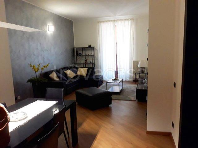 Appartamento in in affitto da privato a Novara via Fratelli Rosselli, 10, da privato, riscaldamento autonomo, ascensore TrovaCasa