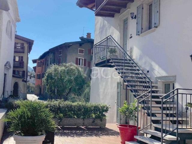 Appartamento in in affitto da privato a Nago Torbole piazza Antonio Gazzoletti, 7, da privato, centrale, lavanderia TrovaCasa